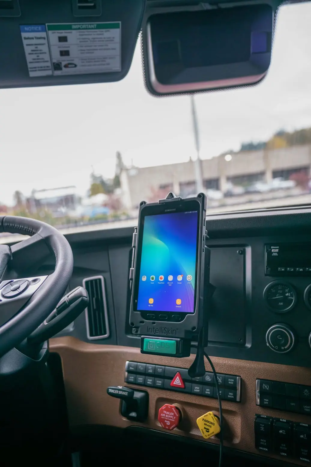 Kabellose Ladegeräte und Qi-Technologie für Smartphones.